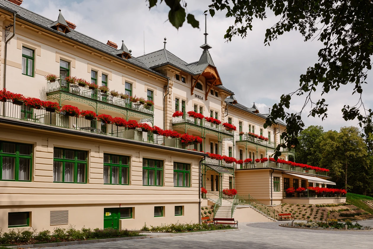 HOTEL DUKLA ***+